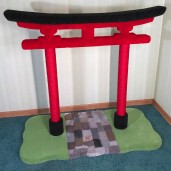Japanese Gate Scratcher