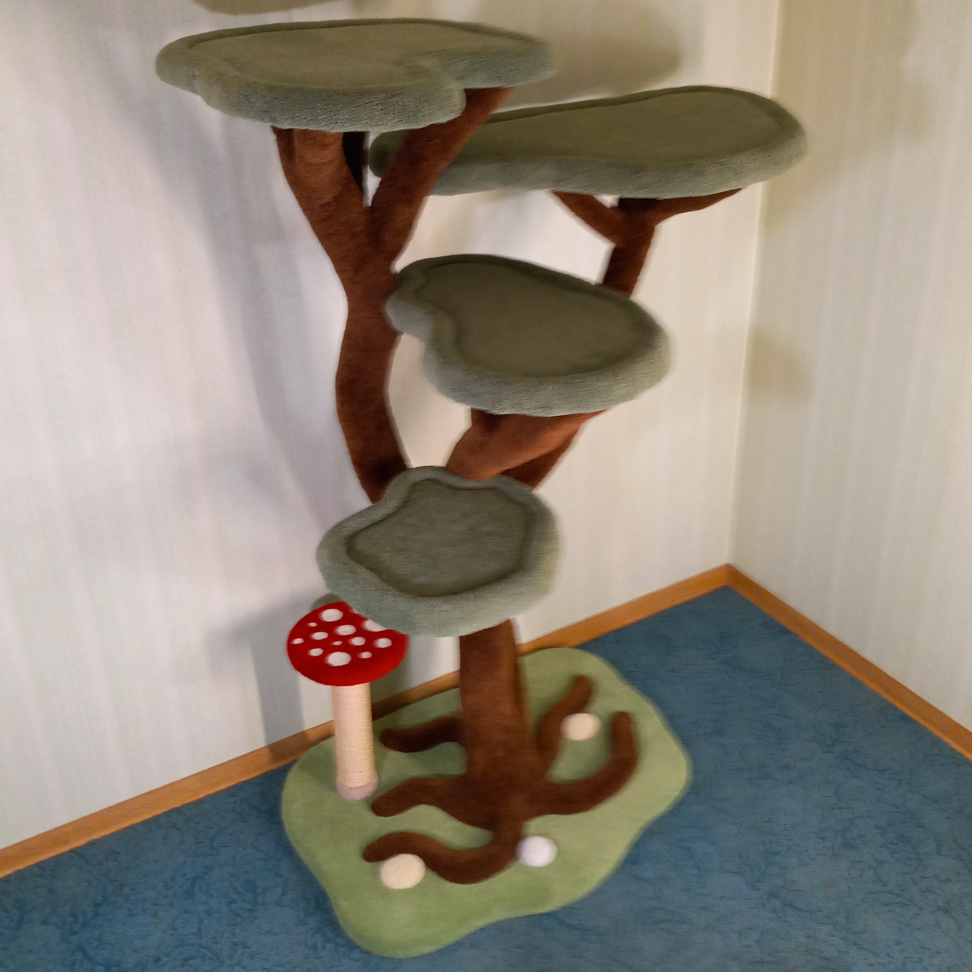 72" height with mushroom scratch post & 4 lucky stones