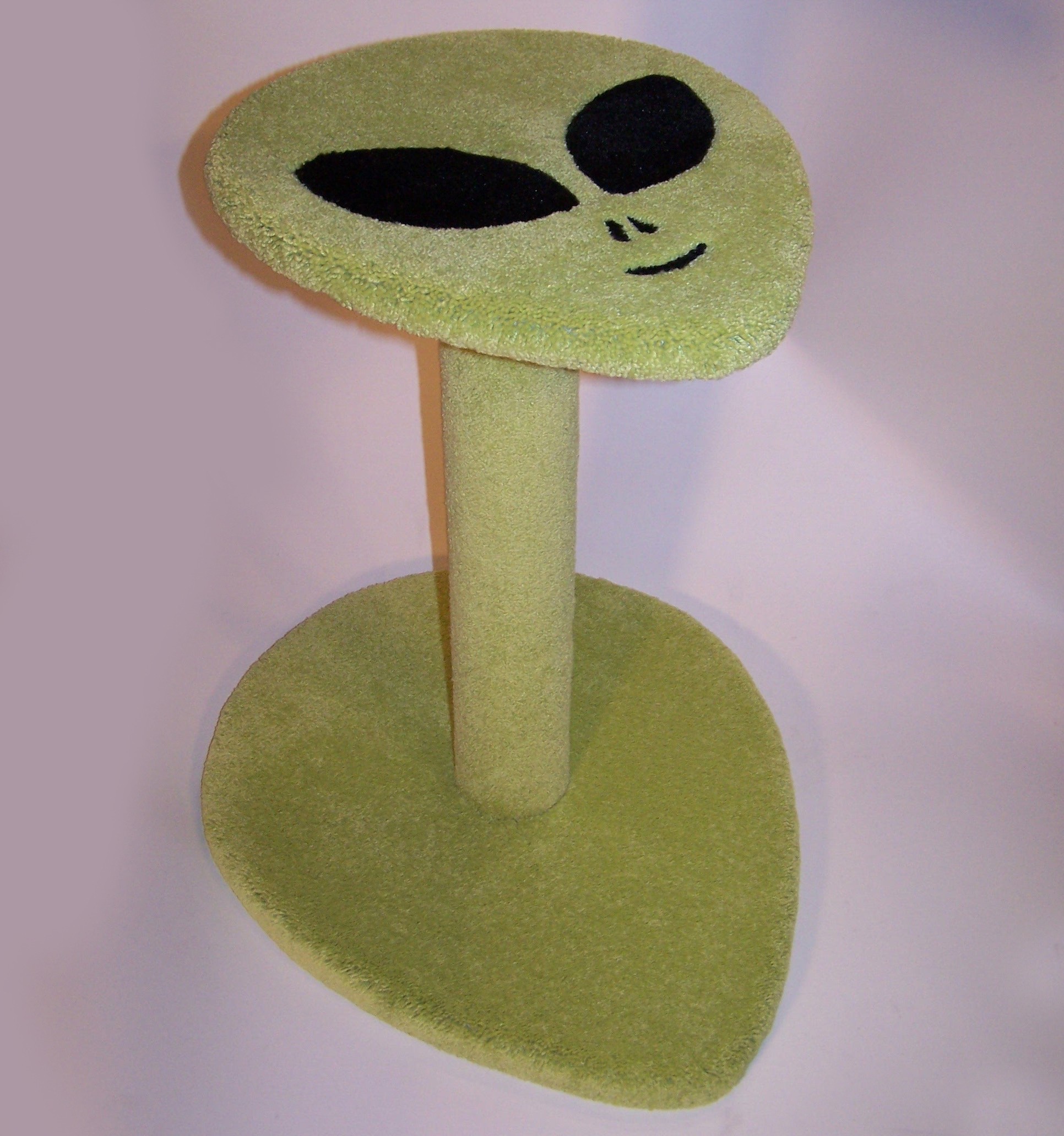 Shown here with "lime green" carpet & "carpet only" on the post.